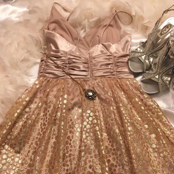 COPY - GORGEOUS vintage dress covered in gold bubbles!! - Picture 3 of 14